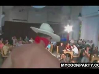 Cowboy stripper entertaining sebuah privat pesta