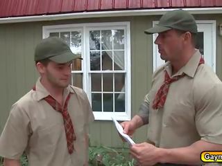 Homo scouts houdt peter en anaal neuken